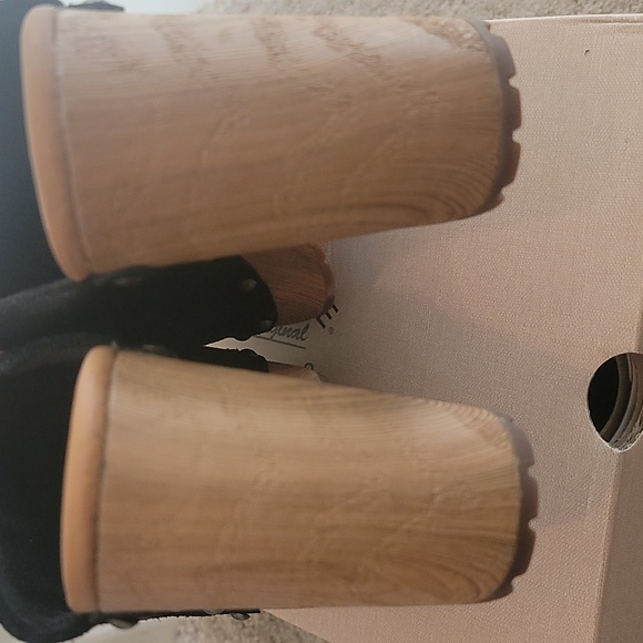 Kork-Ease Sudbury Women's Black Clogs - Picture 7 of 12